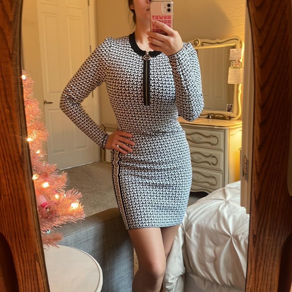 XS Michael Kors long sleeve dress